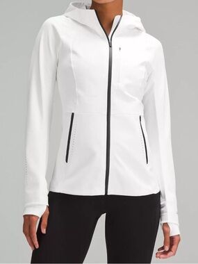 Lululemon Cross Chill Jacket in White, Size: 8